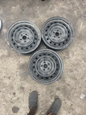 Metal Rim 16