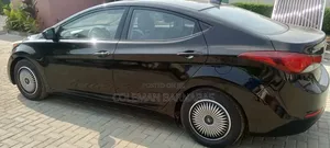 Hyundai Elantra Sport Sedan FWD (2.0L 4cyl 6A) 2016 Black