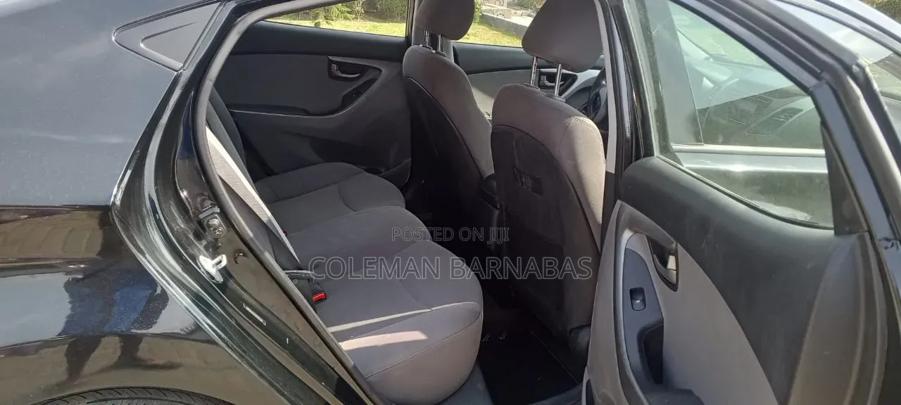 Hyundai Elantra Sport Sedan FWD (2.0L 4cyl 6A) 2016 Black