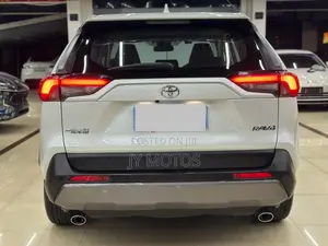 Toyota RAV4 XLE FWD 2023 White