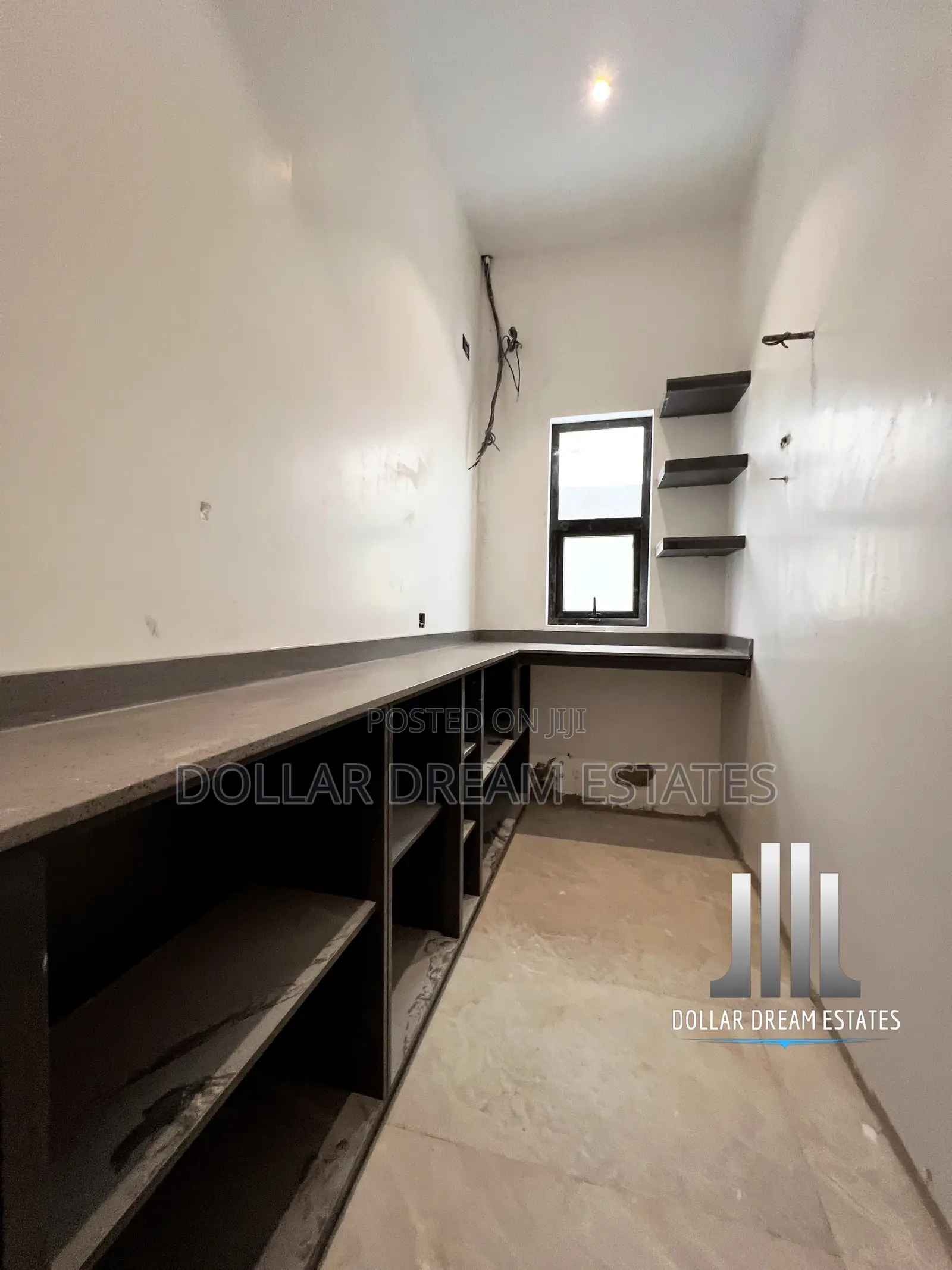 5bdrm House in Oyarifa for sale