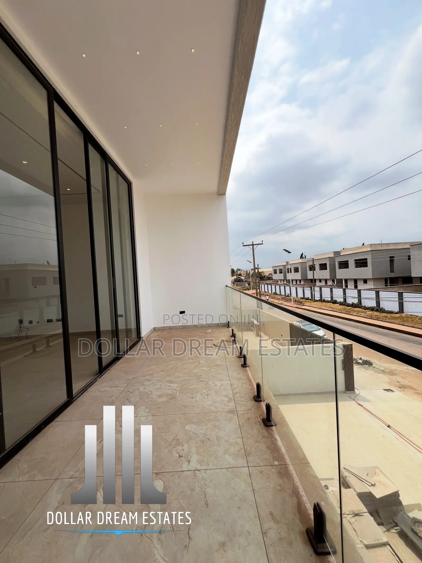 5bdrm House in Oyarifa for sale