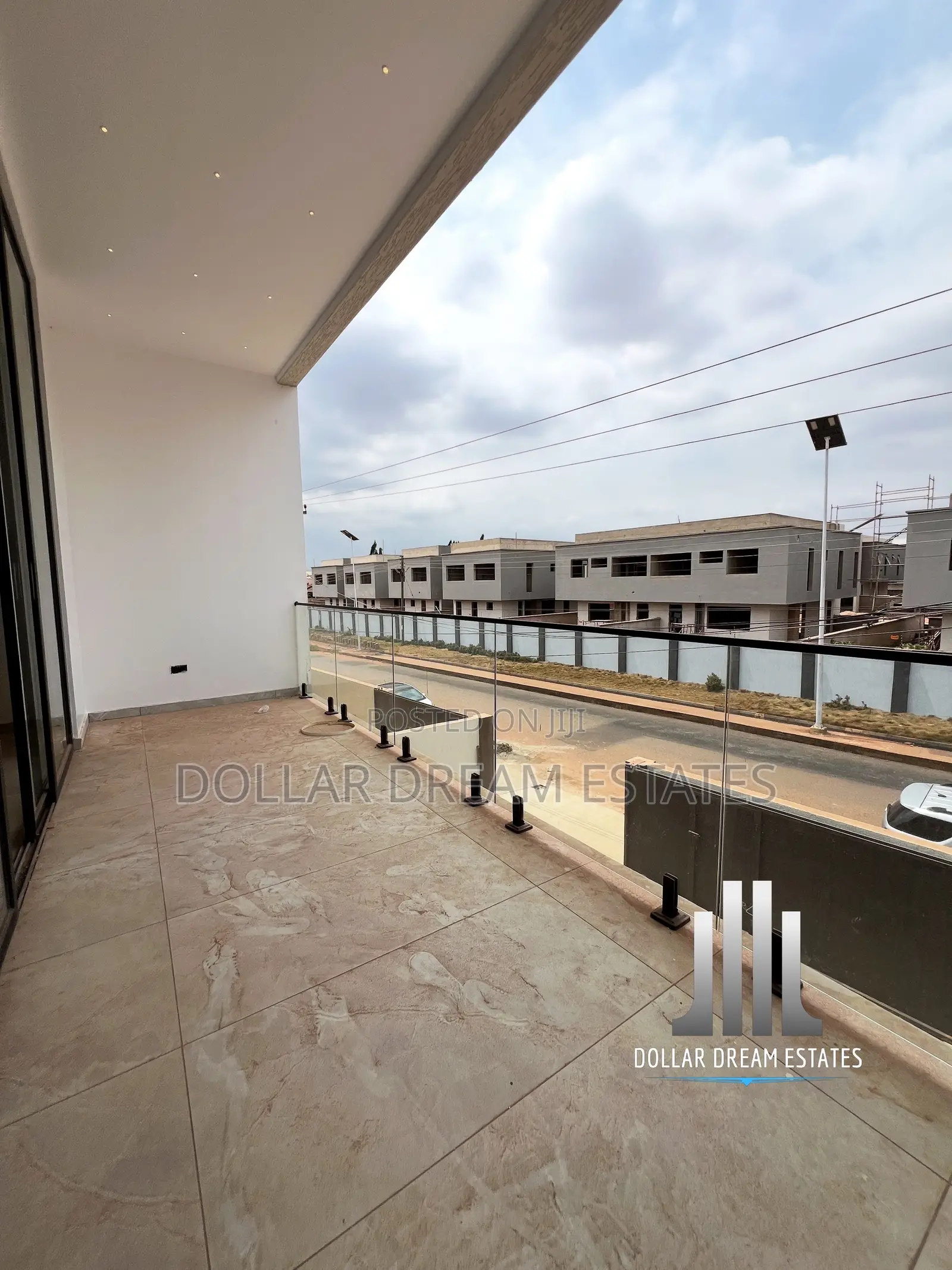 5bdrm House in Oyarifa for sale