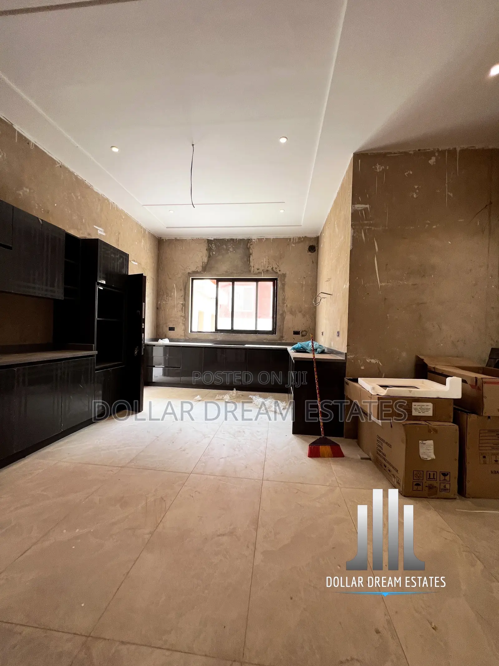 5bdrm House in Oyarifa for sale