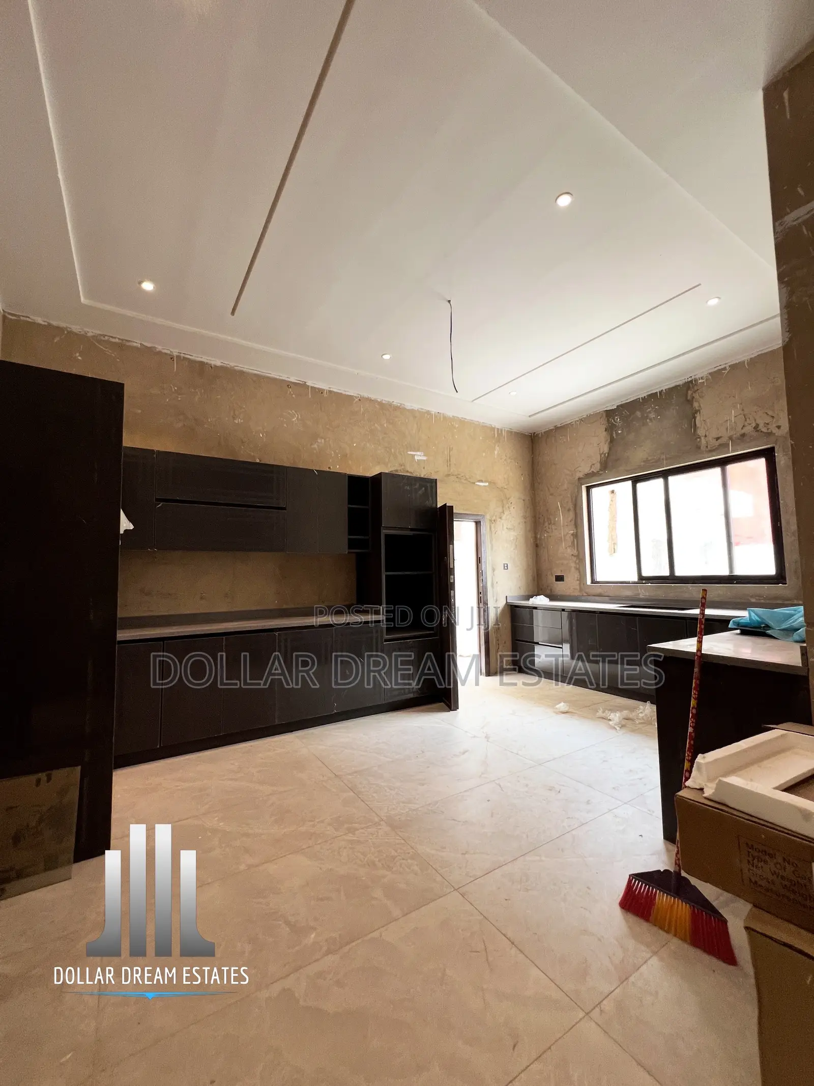 5bdrm House in Oyarifa for sale