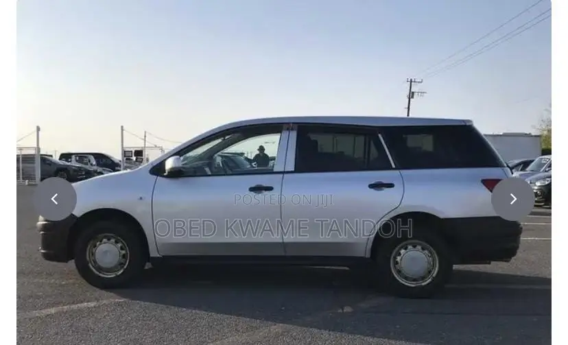 Nissan Advan 2014 Silver