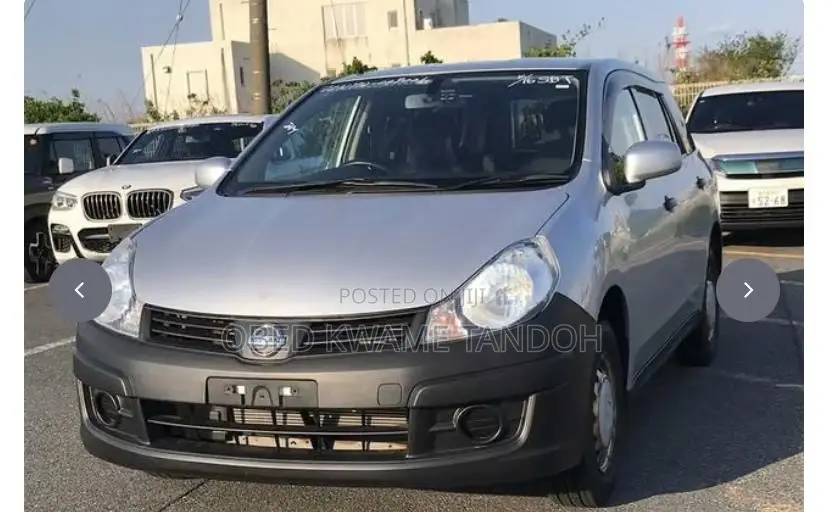 Nissan Advan 2014 Silver