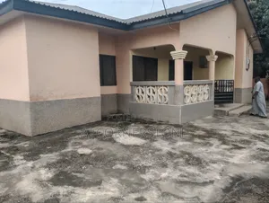 3bdrm House in Amasaman for sale