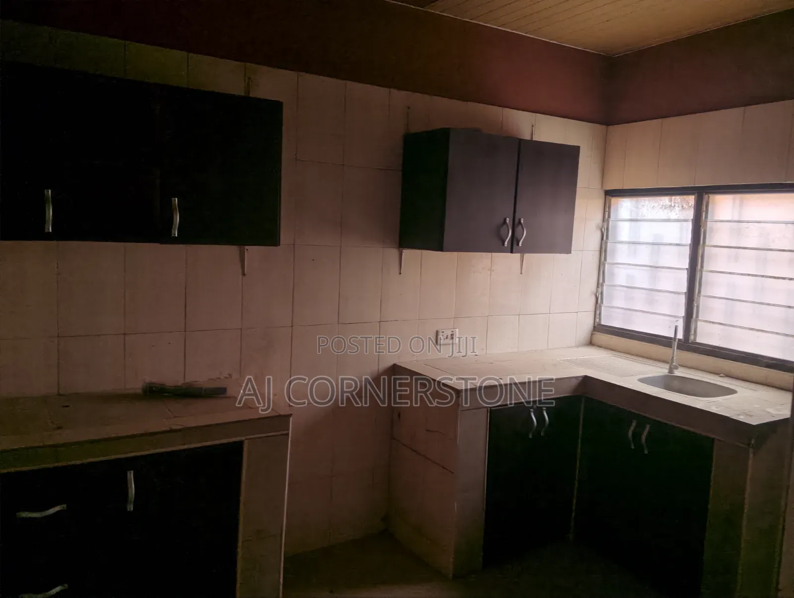3bdrm House in Amasaman for sale