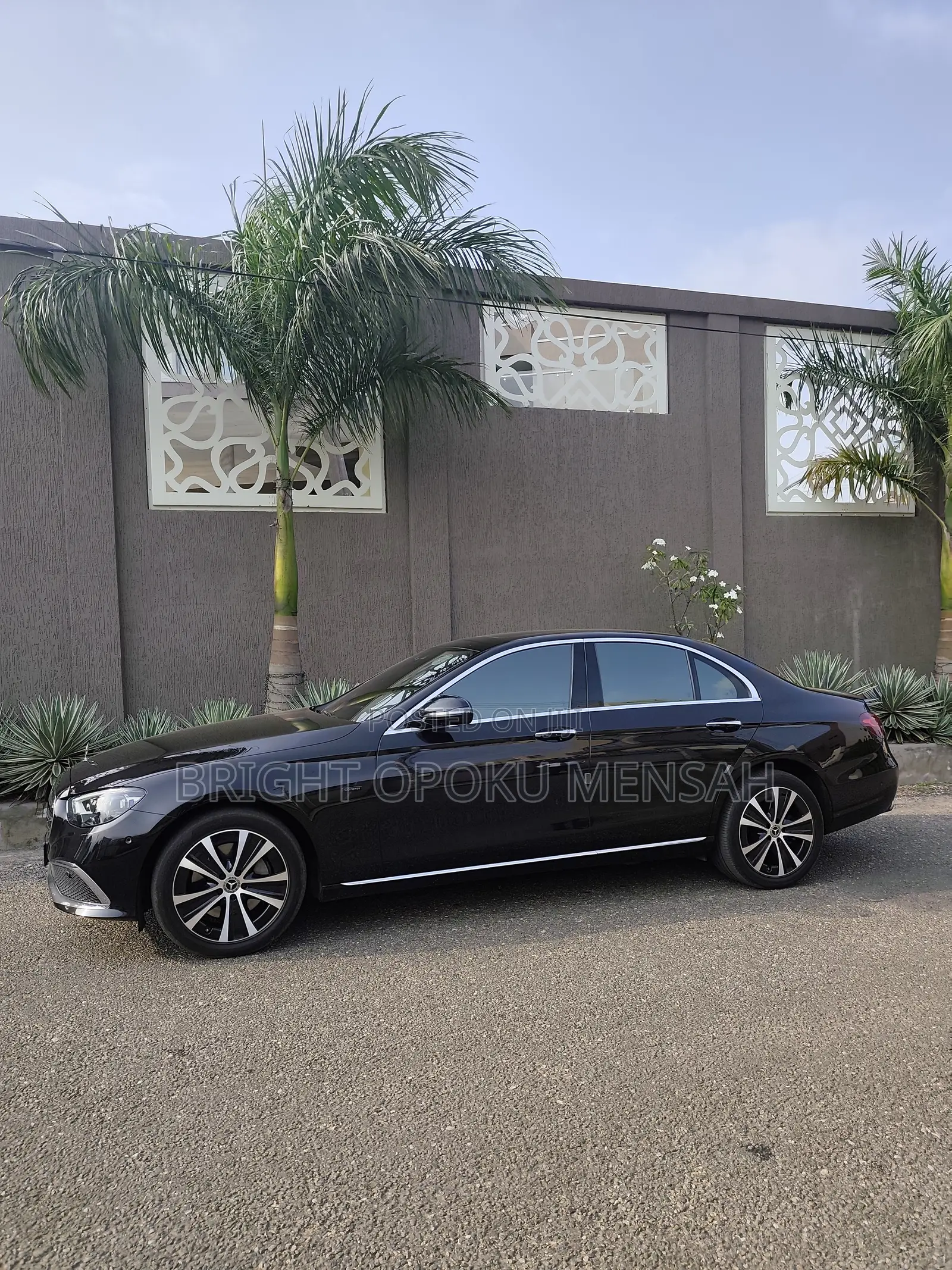 Mercedes-Benz E300 2021 Black