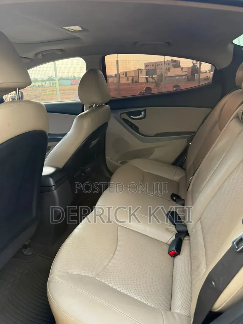 Hyundai Elantra Limited 4dr Sedan (1.8L 4cyl 6A) 2014 Red