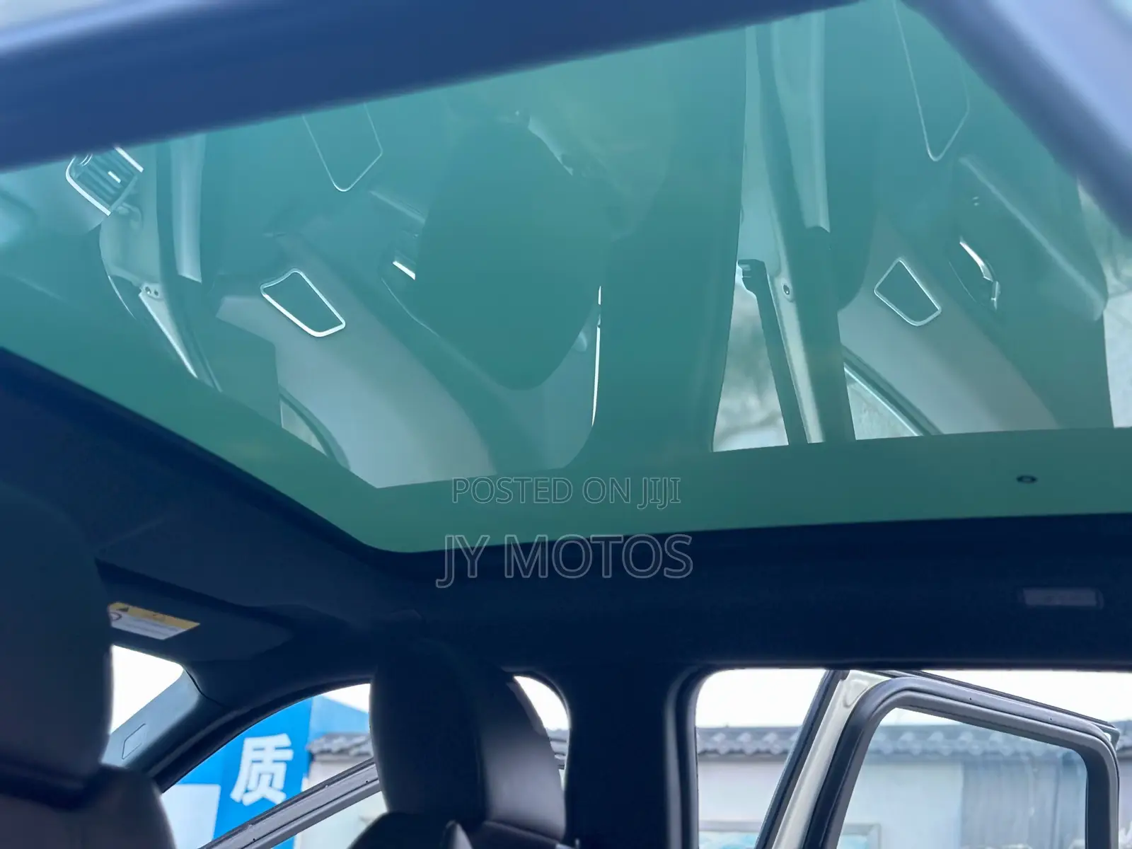 Car 2016 White