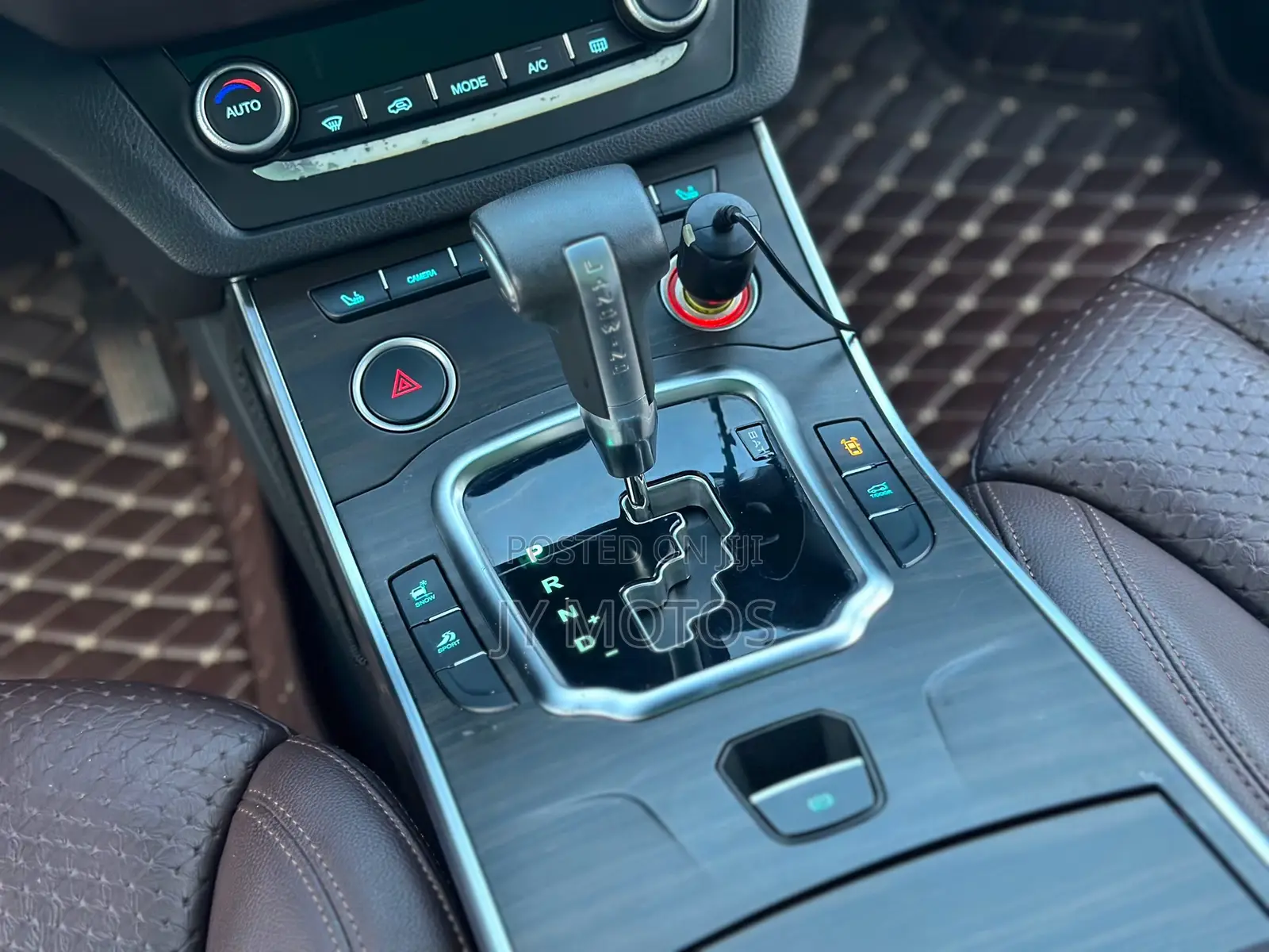 Car 2016 White