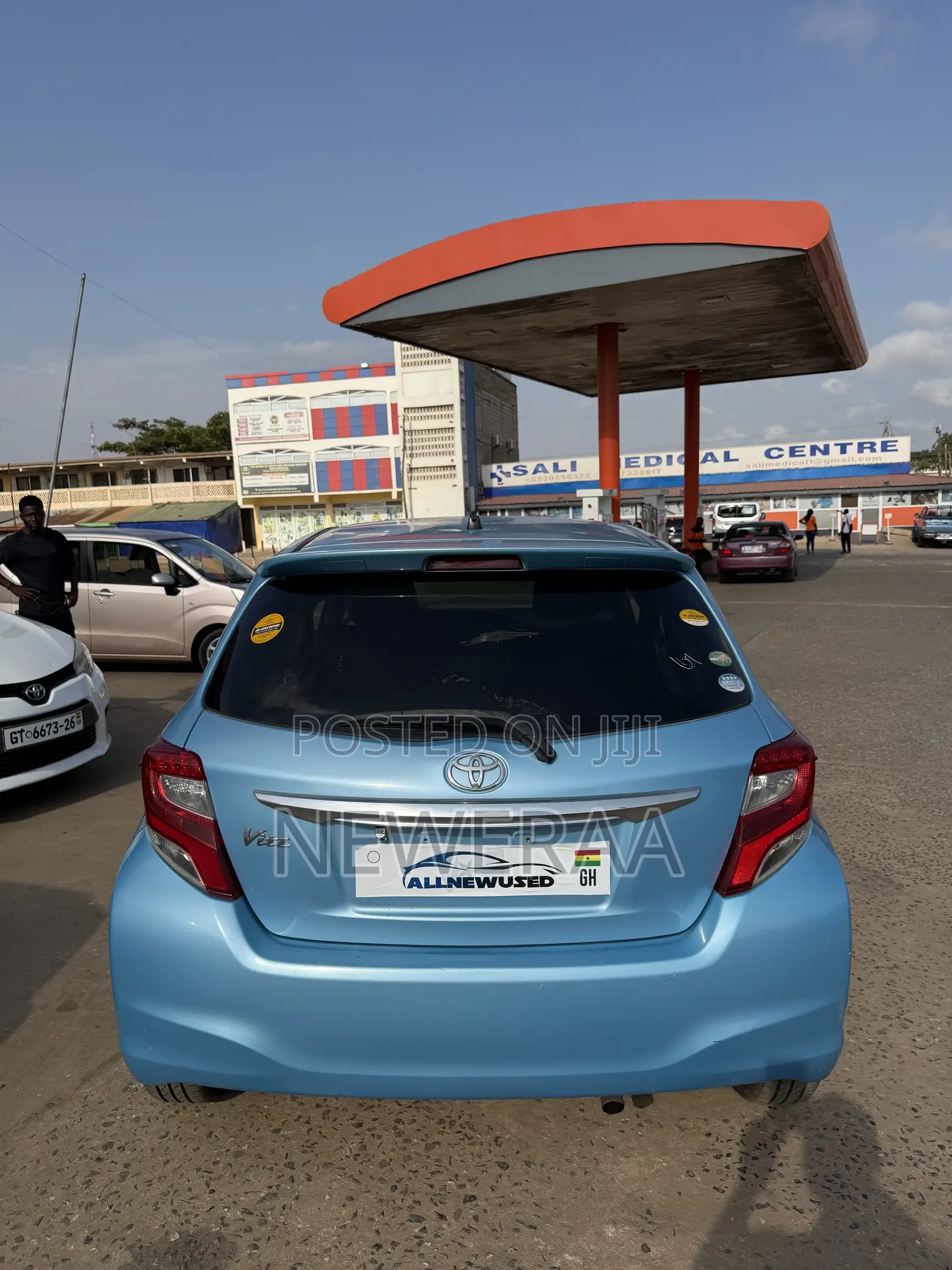Toyota Vitz 1.3 FWD 5dr 2014 Blue