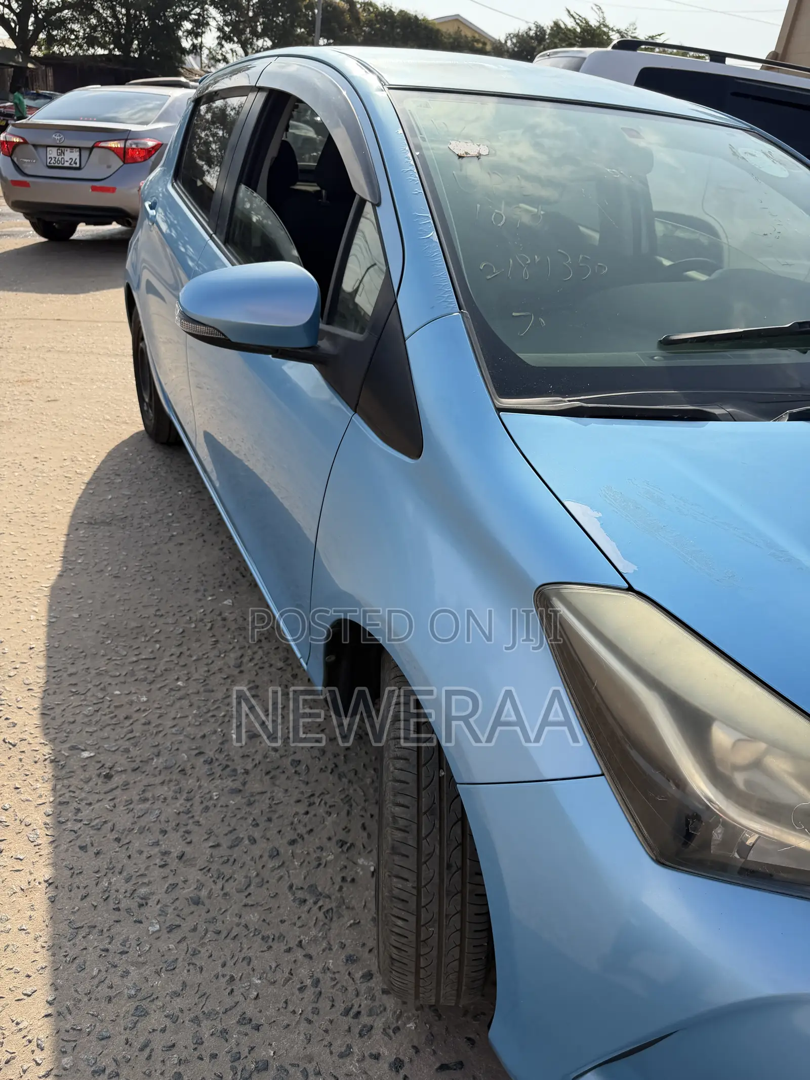 Toyota Vitz 1.3 FWD 5dr 2014 Blue