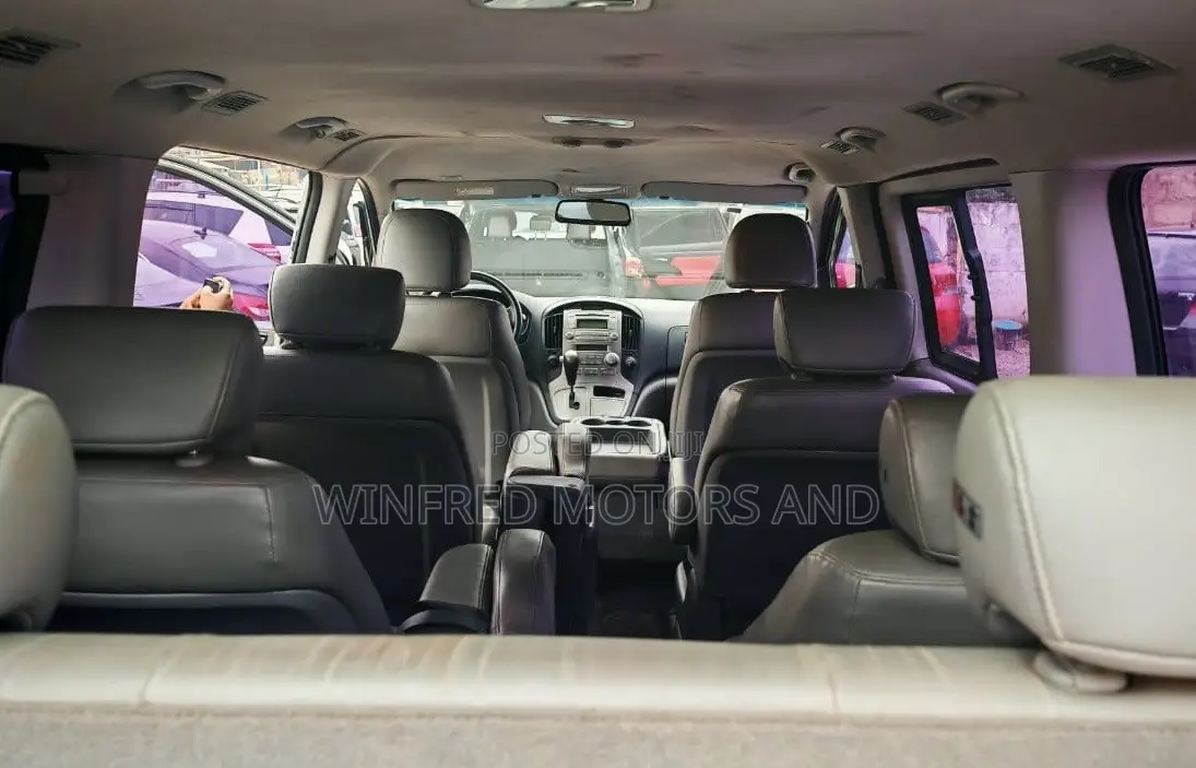 Hyundai Starex 2016 Silver