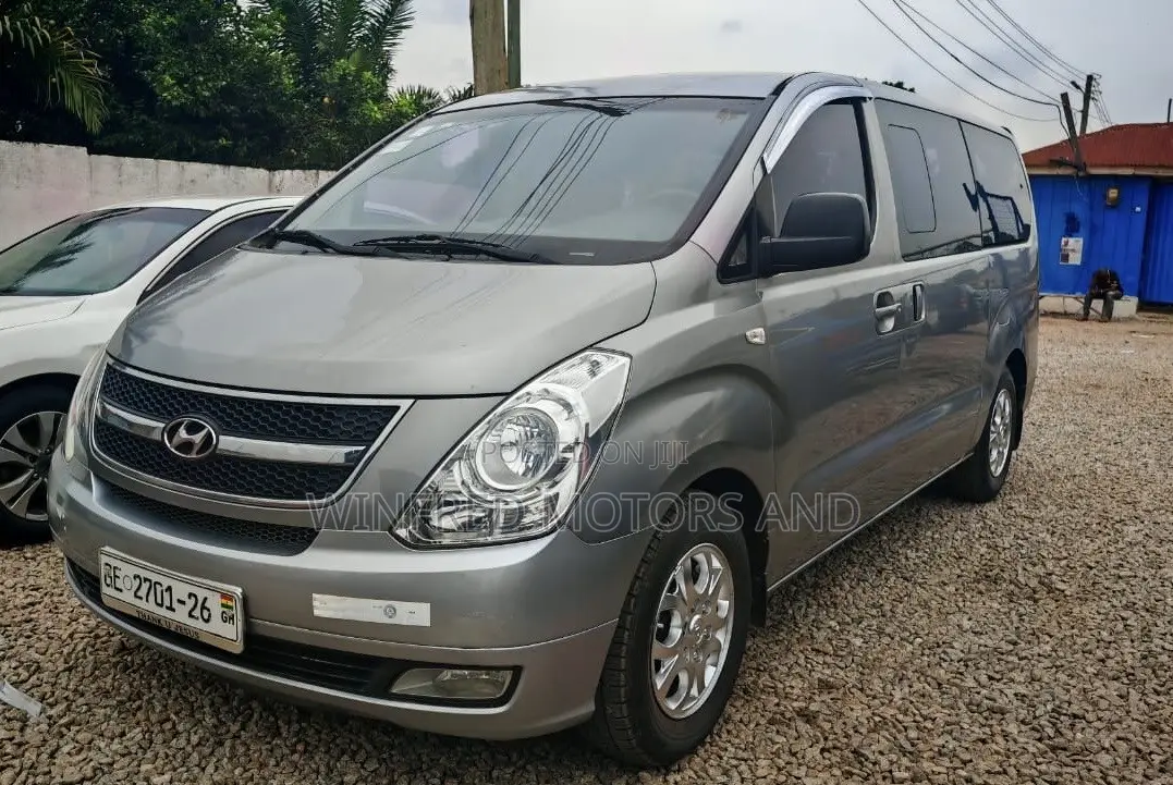 Hyundai Starex 2016 Silver