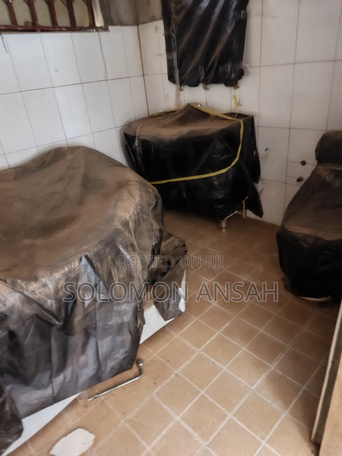 6bdrm House in Free Will Agency, Kumasi Metropolitan for sale