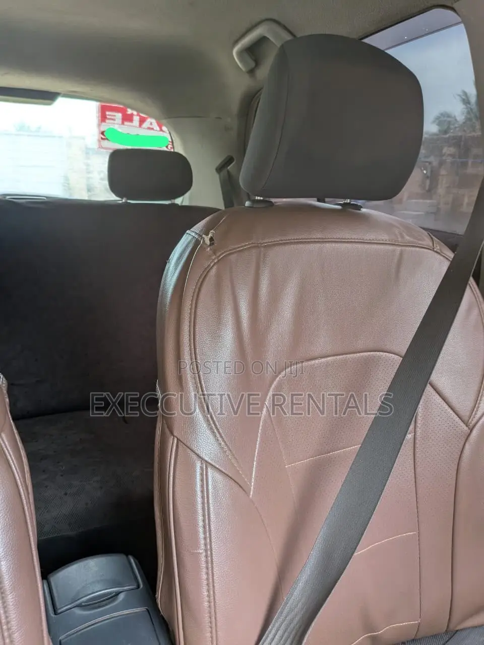 Toyota Vitz 2010 White