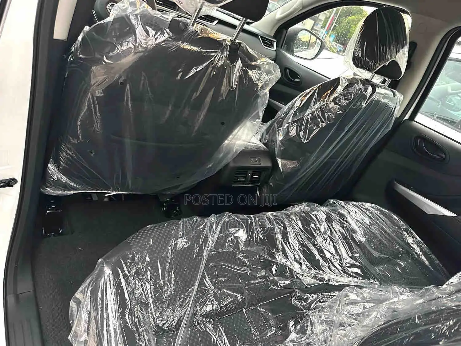 New Nissan Navara 2025 White