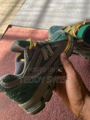 New Balance 1906R