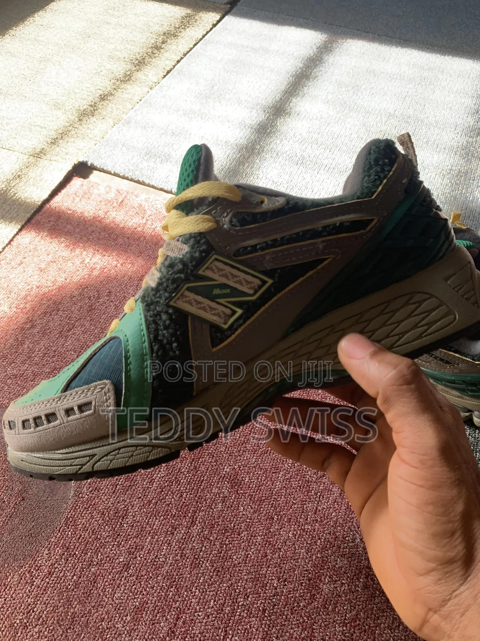 New Balance 1906R