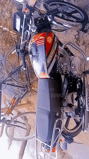 Royal Enfield Meteor 350 2025 Black