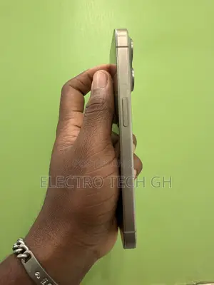 Apple iPhone 15 Pro 128 GB Silver
