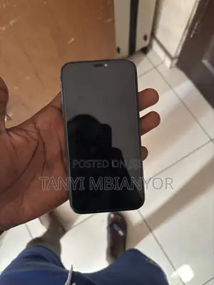 Apple iPhone 11 64 GB Black