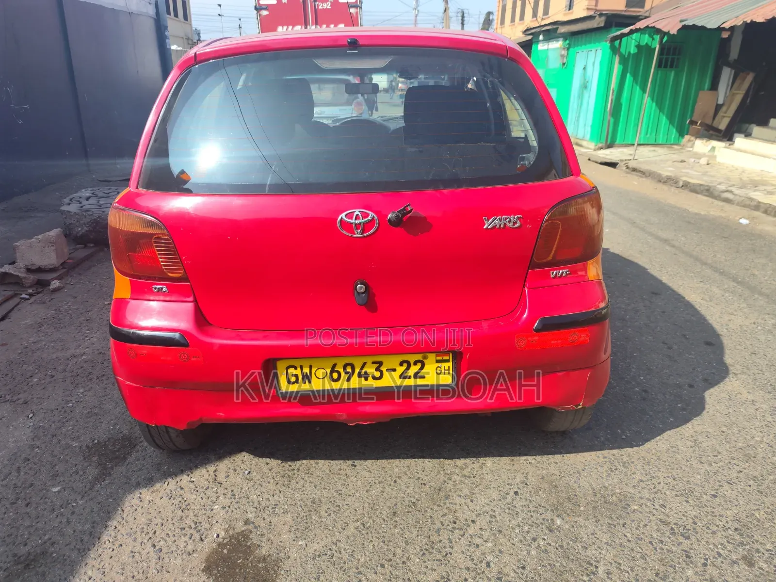 Toyota Yaris Base Hatchback 5dr 2010 Red