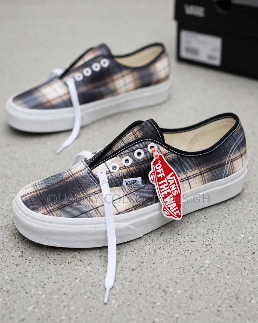 Authentic Vans in Colours