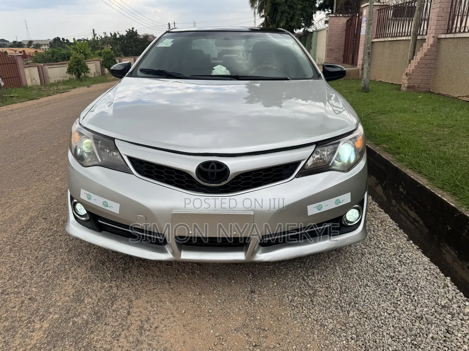 Toyota Camry SE 4dr Sedan (2.5L 4cyl 6A) 2013 Silver