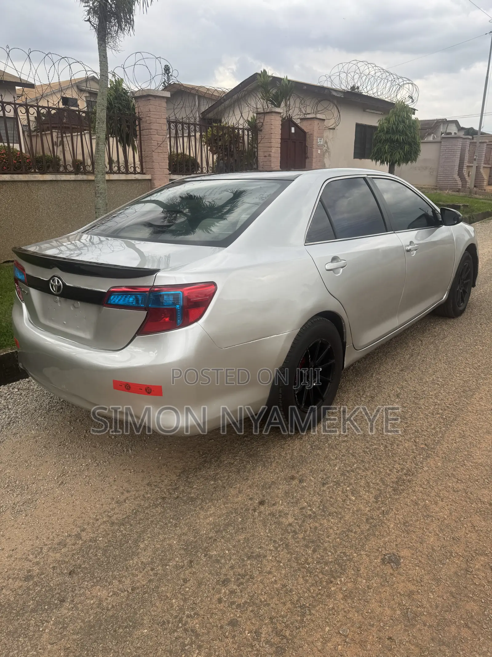 Toyota Camry SE 4dr Sedan (2.5L 4cyl 6A) 2013 Silver