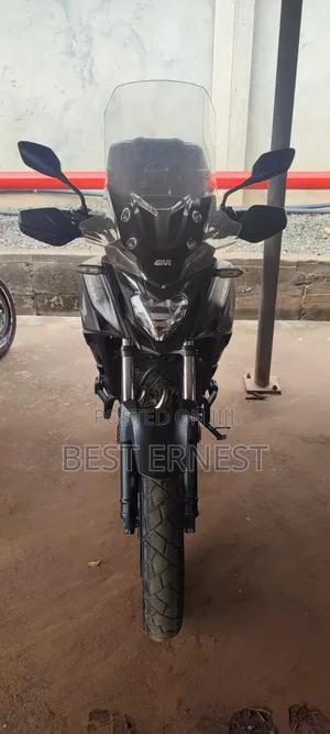 Honda CB 2023 Black