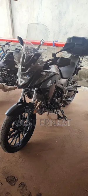Honda CB 2023 Black