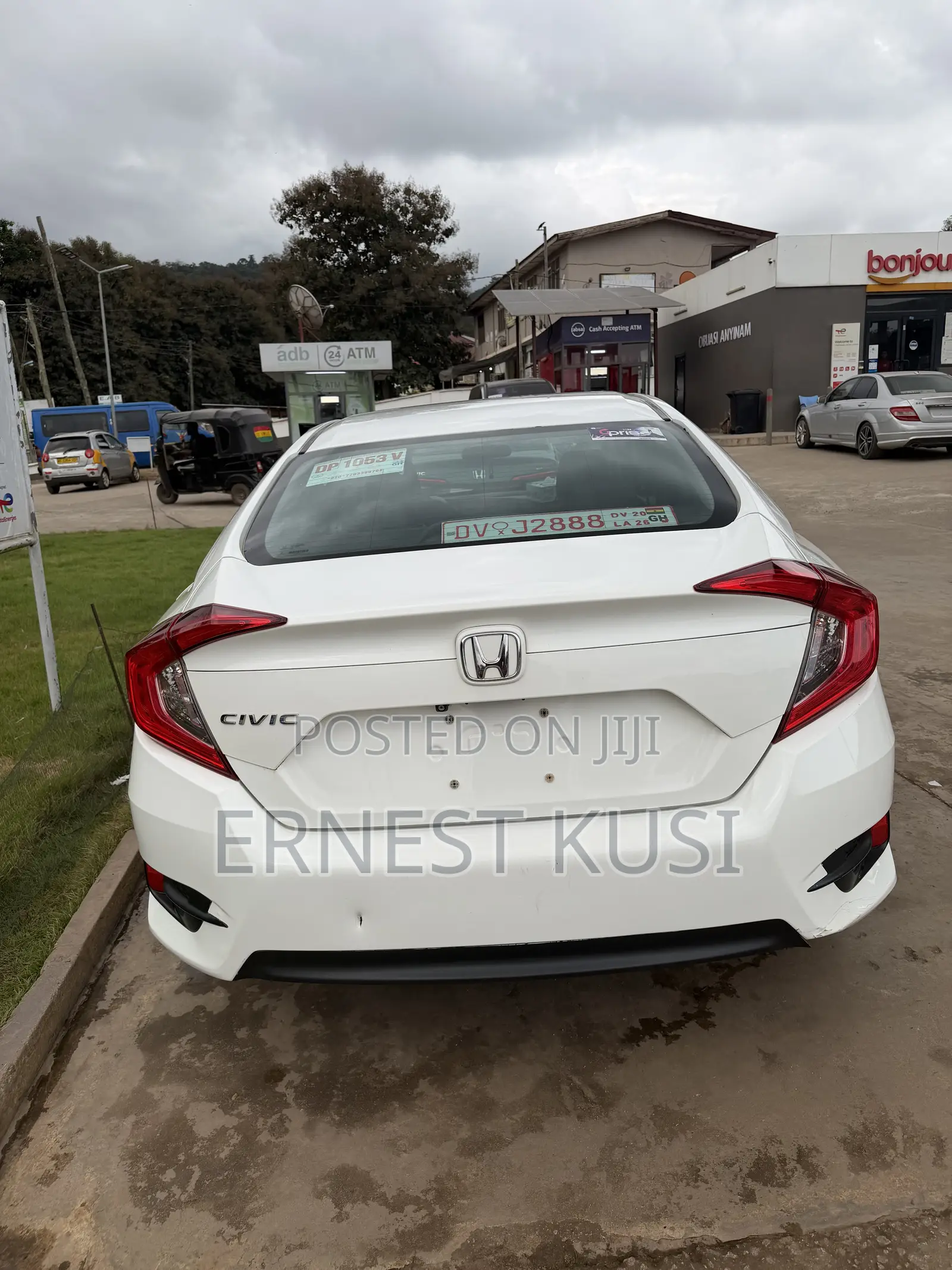 Honda Civic LX 4dr Sedan (2.0L 4cyl) 2016 White