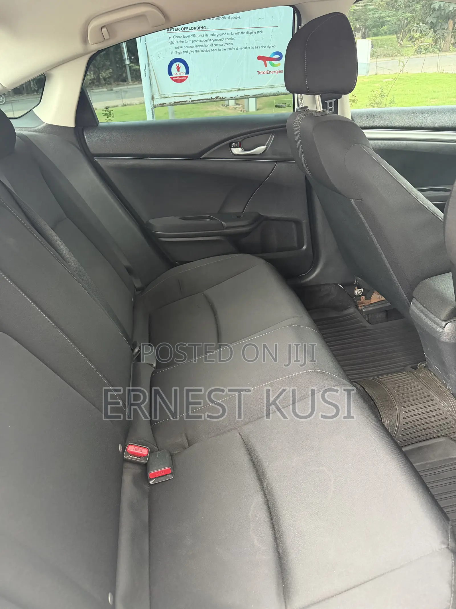 Honda Civic LX 4dr Sedan (2.0L 4cyl) 2016 White