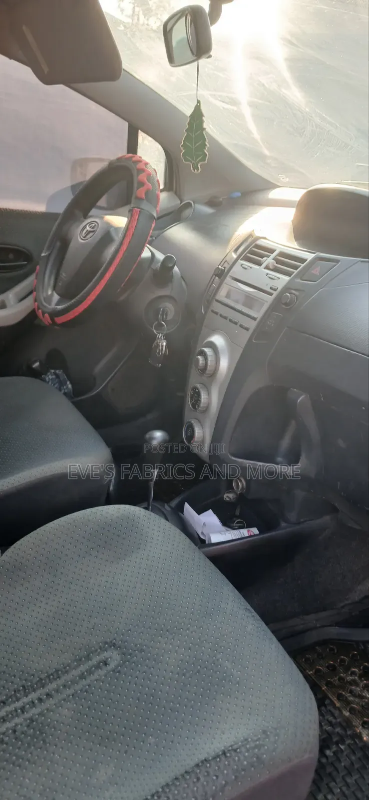 Toyota Vitz 2010 Black