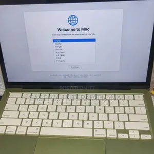 New Laptop Apple MacBook 8GB SSD 256GB