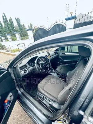Volkswagen Passat 2.0T S 2018 Gray