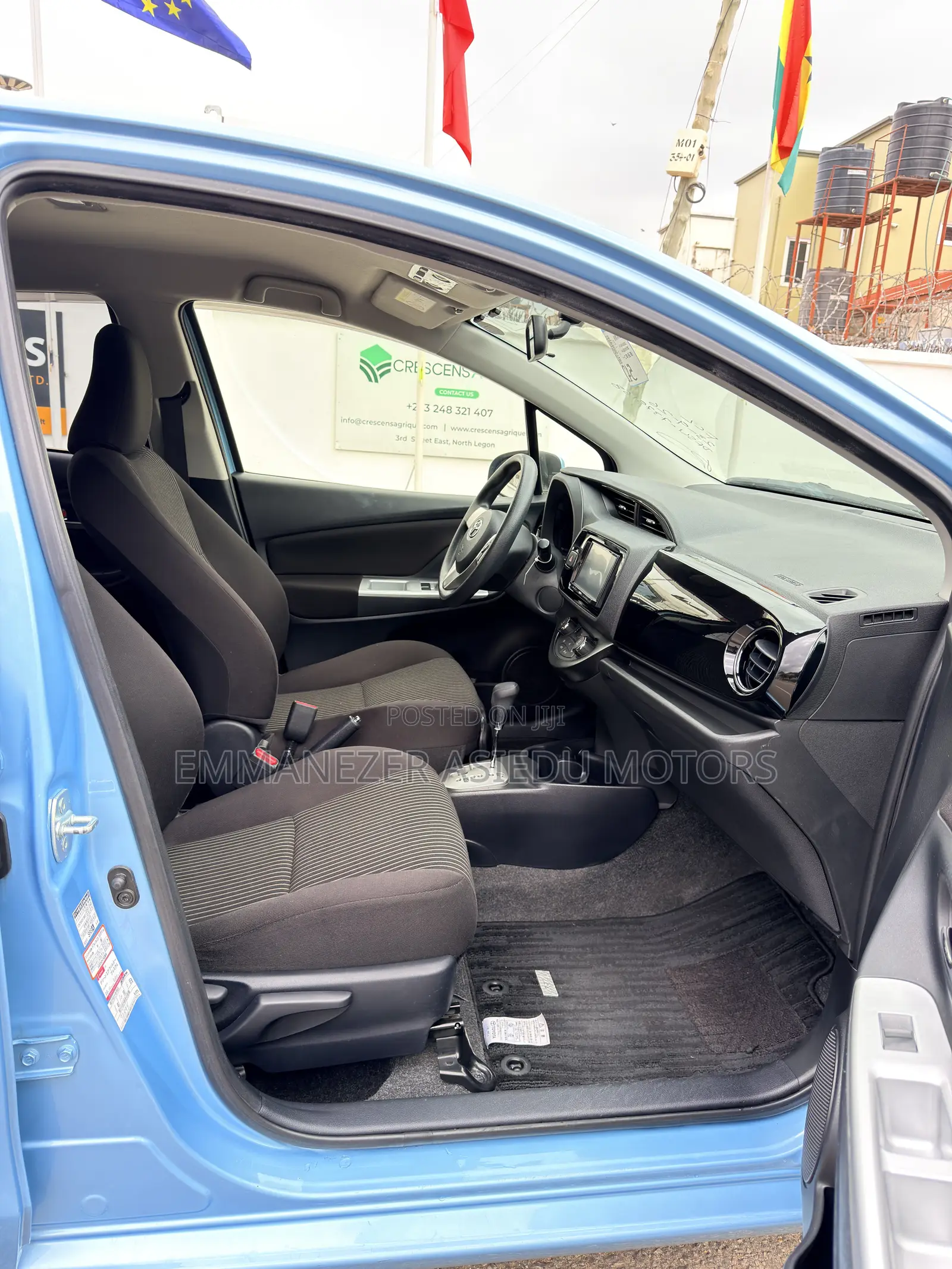 Toyota Vitz 1.3 FWD 5dr 2015 Blue