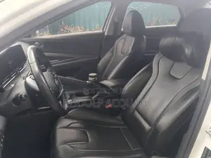 Hyundai Avante 2021 White