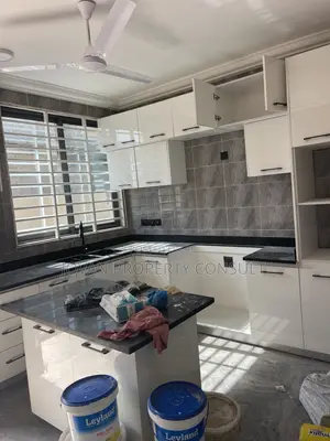 3bdrm House in Pokuase Acp for sale