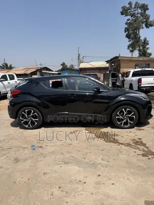 Toyota C-HR LE FWD 2020 Black