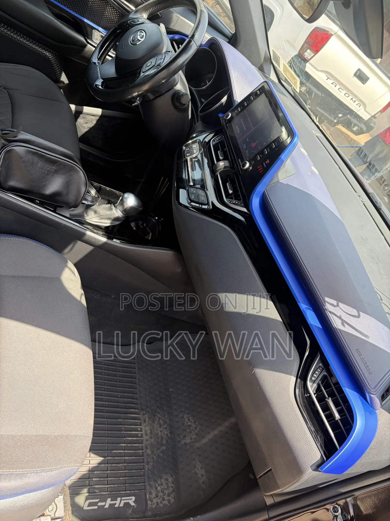 Toyota C-HR LE FWD 2020 Black