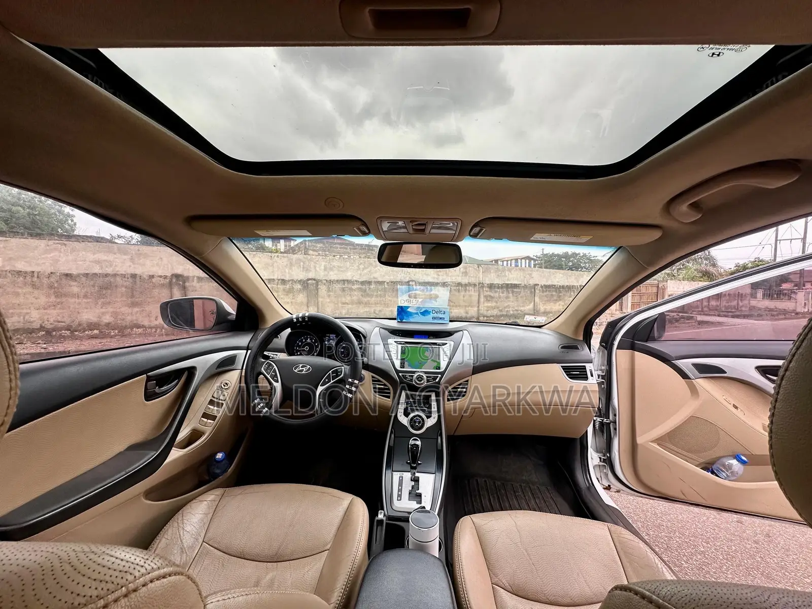 Hyundai Elantra Limited Sedan FWD (1.8L 4cyl 6A) 2013 White