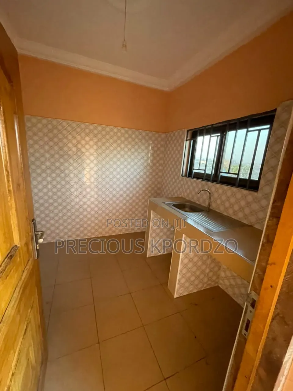 1bdrm Room & Parlour in Adenta Frafraha for rent