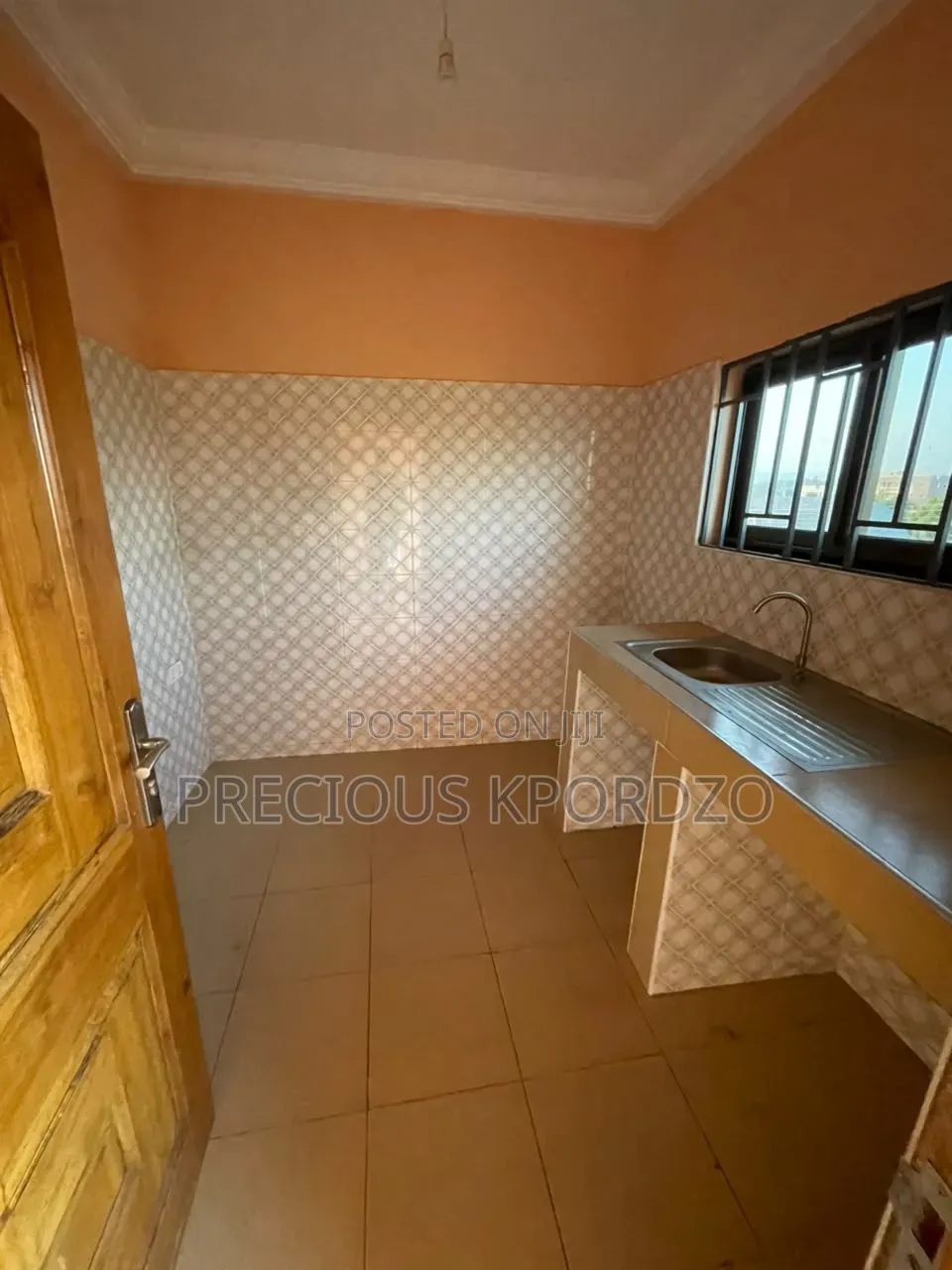 1bdrm Room & Parlour in Adenta Frafraha for rent