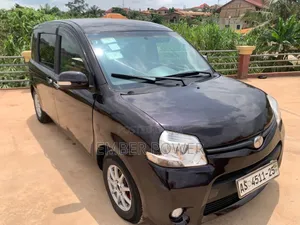 Toyota Sienta 2012 Black