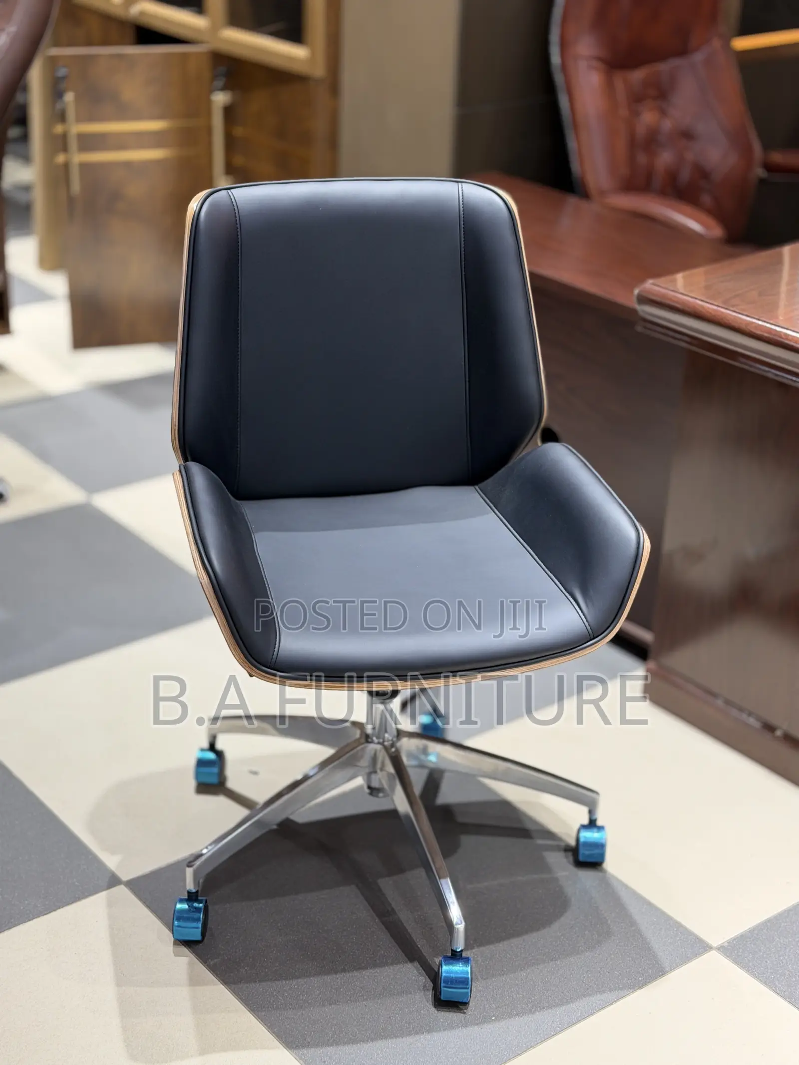 Modern Executive Office Chair- Wooden Back